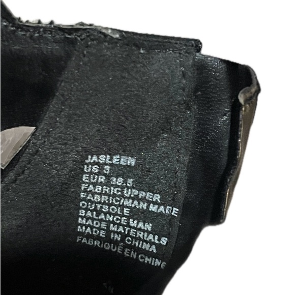 JustFab Elegant Suede Black and Gold Ankle Boot Women's Heels, Size 8 - Picture 11 of 12